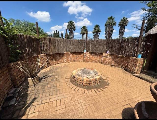 4 BEDROOM HOUSE FOR SALE IN GLEN MARAIS